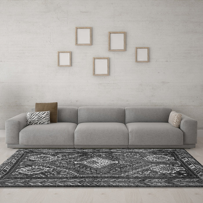 Machine Washable Persian Gray Traditional Rug in a Living Room,, wshtr902gry