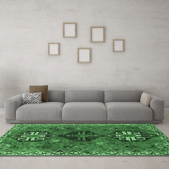 Machine Washable Persian Emerald Green Traditional Area Rugs in a Living Room,, wshtr905emgrn