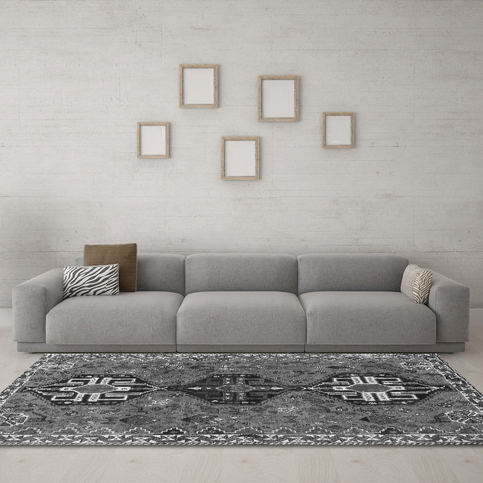 Machine Washable Persian Gray Traditional Rug in a Living Room,, wshtr905gry