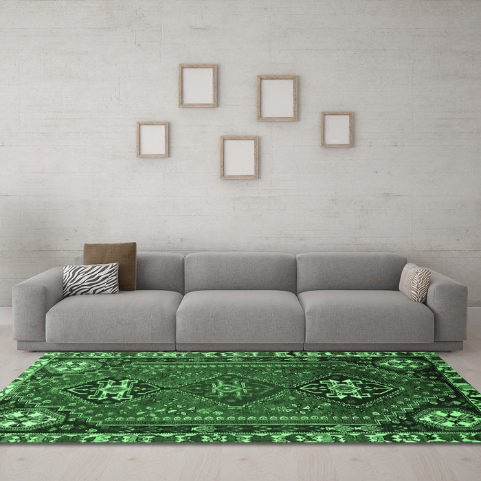 Machine Washable Persian Emerald Green Traditional Area Rugs in a Living Room,, wshtr908emgrn