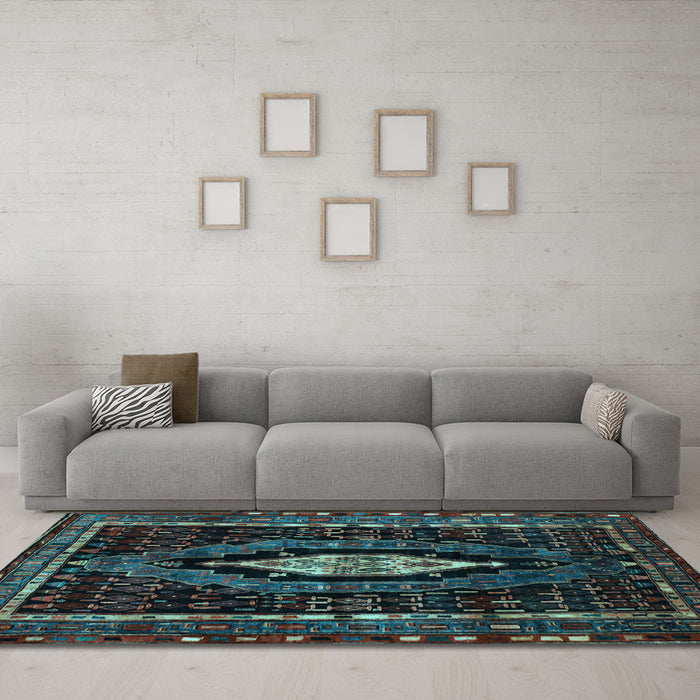 Machine Washable Persian Light Blue Traditional Rug in a Living Room, wshtr90lblu