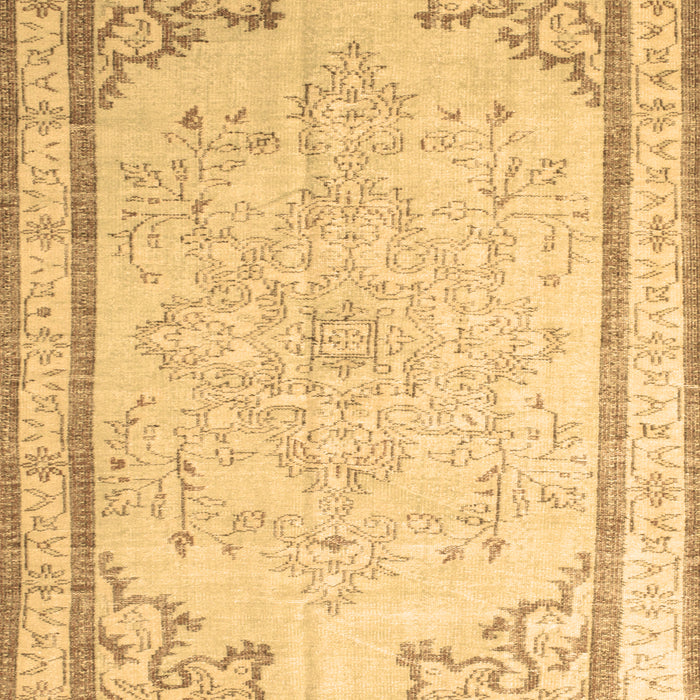 Machine Washable Persian Brown Traditional Rug, wshtr910brn