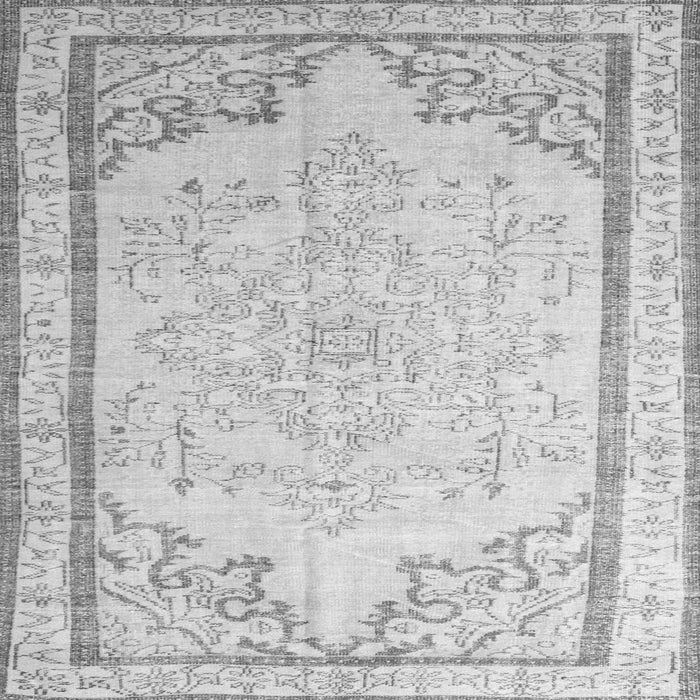 Round Machine Washable Persian Gray Traditional Rug, wshtr910gry