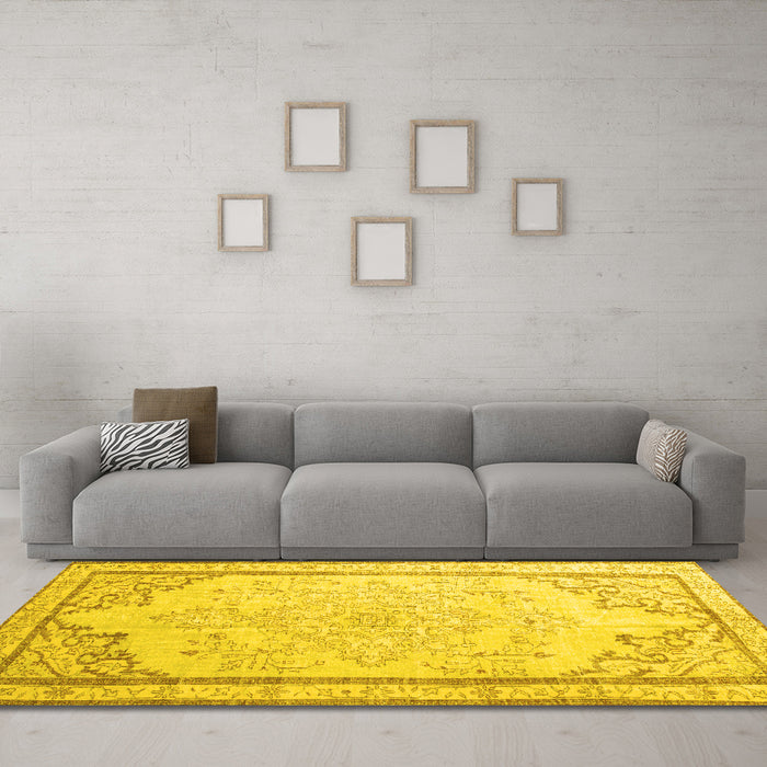 Machine Washable Persian Yellow Traditional Rug in a Living Room, wshtr910yw