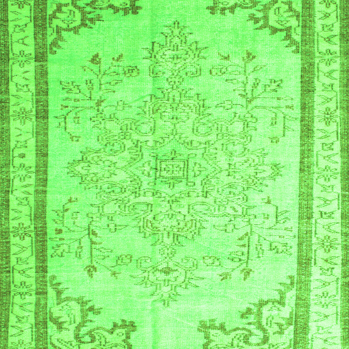 Serging Thickness of Machine Washable Persian Green Traditional Area Rugs, wshtr910grn