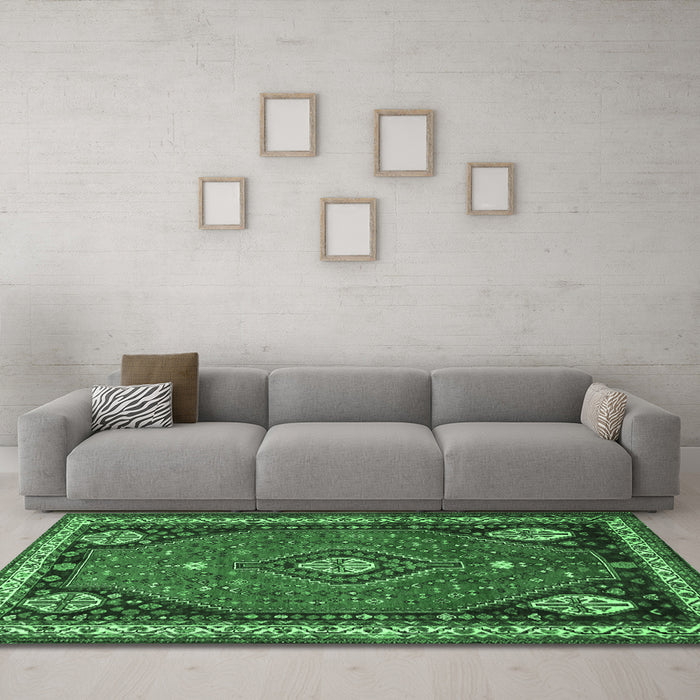 Machine Washable Persian Emerald Green Traditional Area Rugs in a Living Room,, wshtr912emgrn