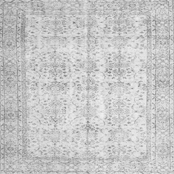 Round Machine Washable Persian Gray Traditional Rug, wshtr914gry