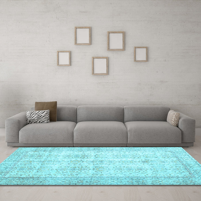 Machine Washable Persian Light Blue Traditional Rug in a Living Room, wshtr914lblu