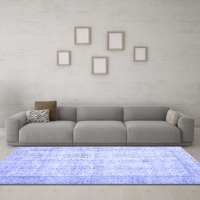 Machine Washable Persian Blue Traditional Rug in a Living Room, wshtr914blu