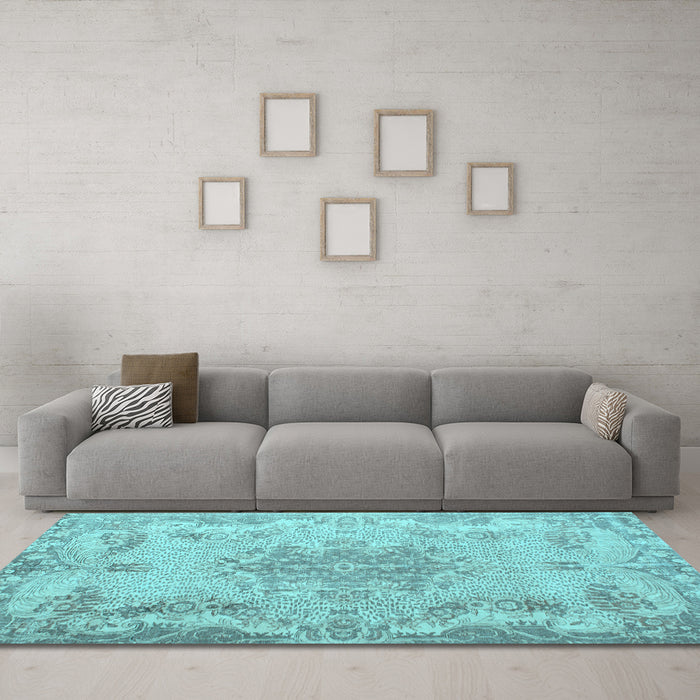 Machine Washable Persian Light Blue Traditional Rug in a Living Room, wshtr919lblu