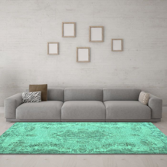 Machine Washable Persian Turquoise Traditional Area Rugs in a Living Room,, wshtr919turq