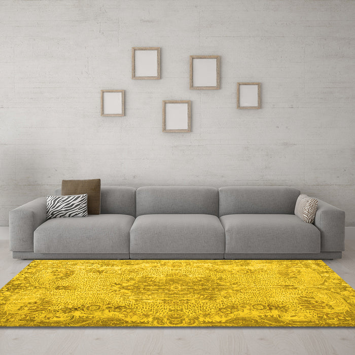 Machine Washable Persian Yellow Traditional Rug in a Living Room, wshtr919yw