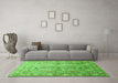 Machine Washable Persian Green Traditional Area Rugs in a Living Room,, wshtr91grn