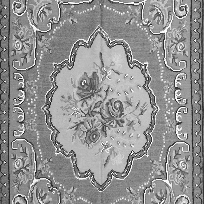 Serging Thickness of Machine Washable Medallion Gray French Rug, wshtr922gry