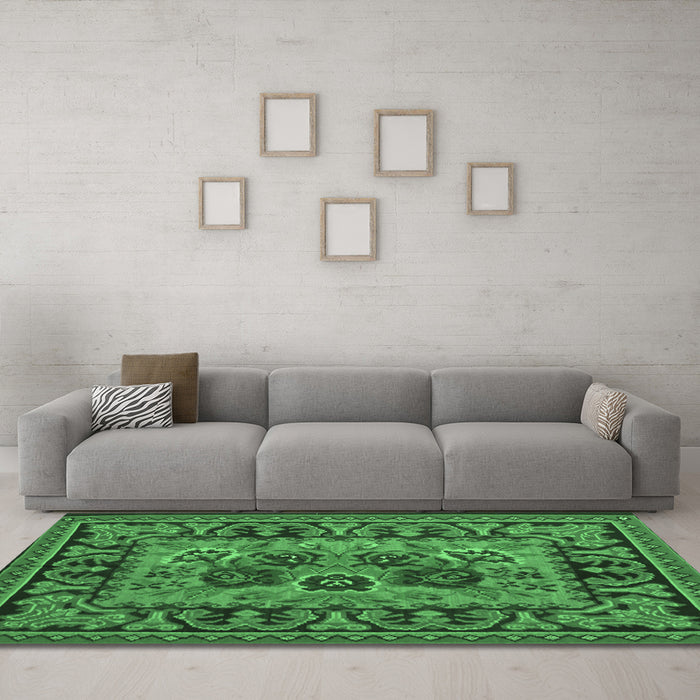 Machine Washable Persian Emerald Green Traditional Area Rugs in a Living Room,, wshtr926emgrn