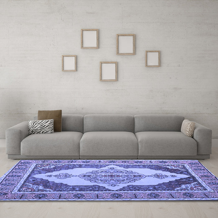 Machine Washable Persian Blue Traditional Rug in a Living Room, wshtr927blu