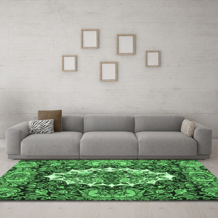 Machine Washable Persian Emerald Green Traditional Area Rugs in a Living Room,, wshtr928emgrn