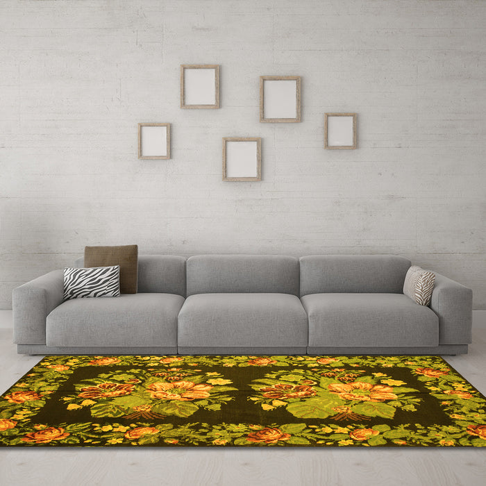 Machine Washable Medallion Yellow French Rug in a Living Room, wshtr930yw