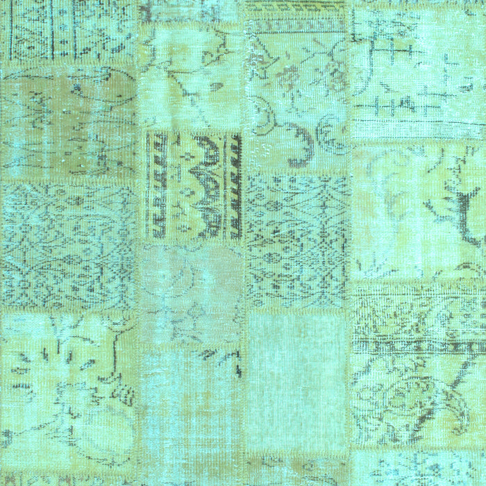 Patchwork Light Blue Transitional Rug, tr935lblu