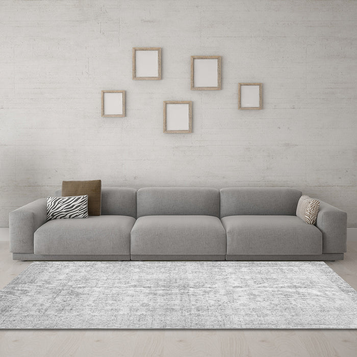 Machine Washable Persian Gray Traditional Rug in a Living Room,, wshtr936gry