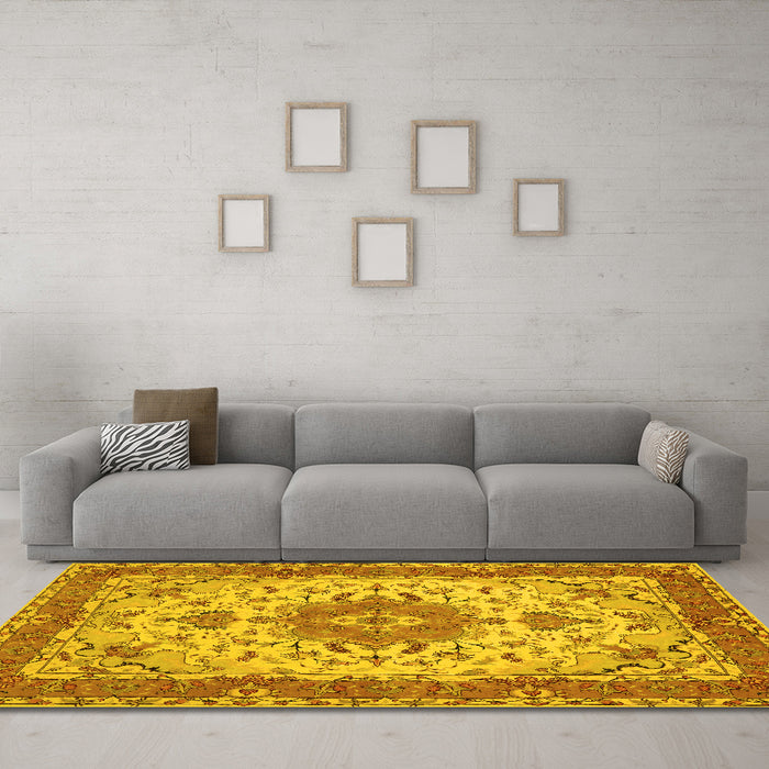 Machine Washable Persian Yellow Traditional Rug in a Living Room, wshtr940yw