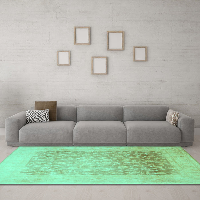 Machine Washable Persian Turquoise Traditional Area Rugs in a Living Room,, wshtr944turq