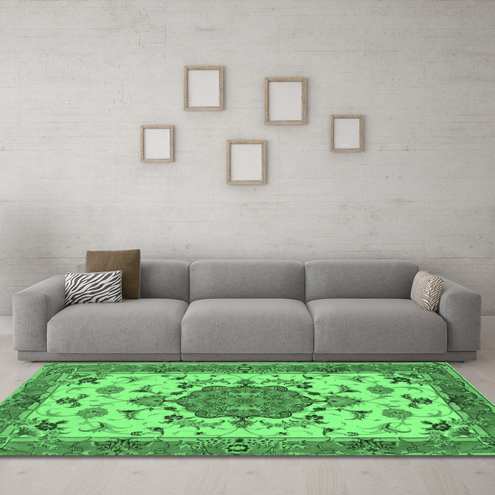 Machine Washable Persian Emerald Green Traditional Area Rugs in a Living Room,, wshtr946emgrn