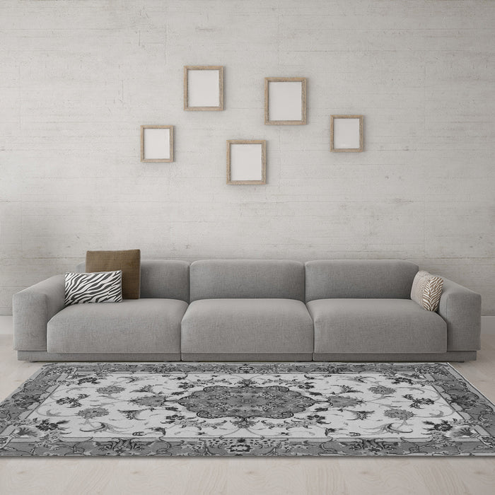 Machine Washable Persian Gray Traditional Rug in a Living Room,, wshtr946gry