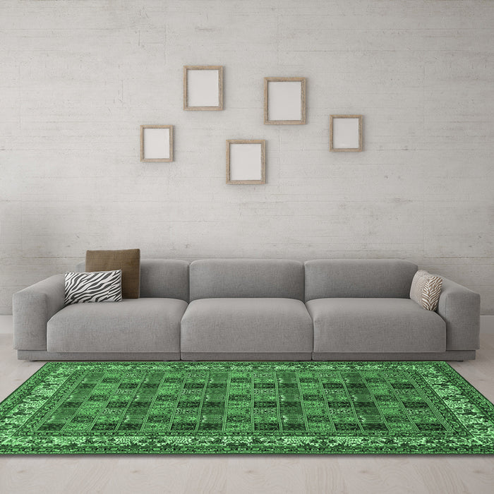 Machine Washable Persian Emerald Green Traditional Area Rugs in a Living Room,, wshtr948emgrn