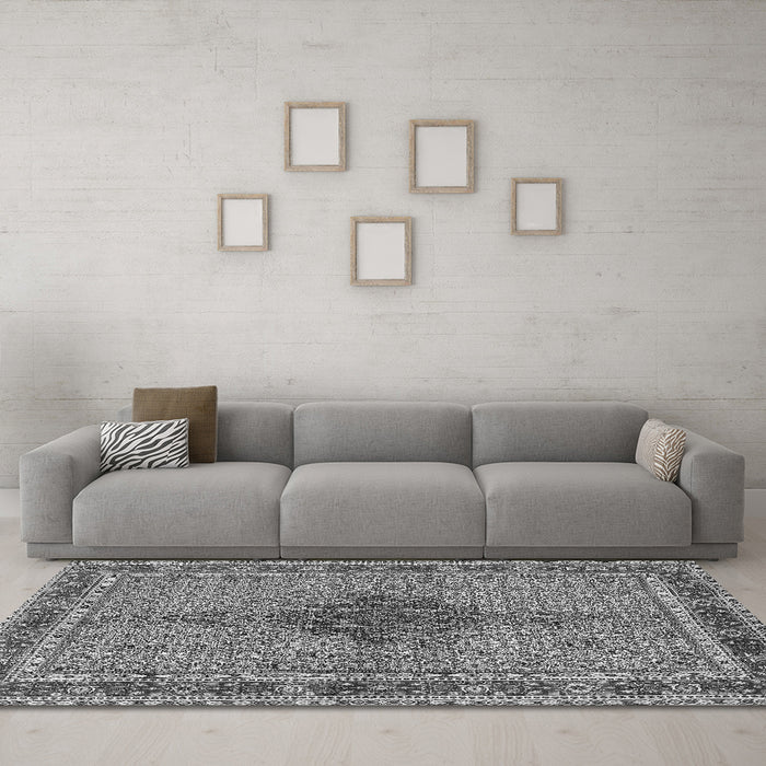 Machine Washable Persian Gray Traditional Rug in a Living Room,, wshtr953gry