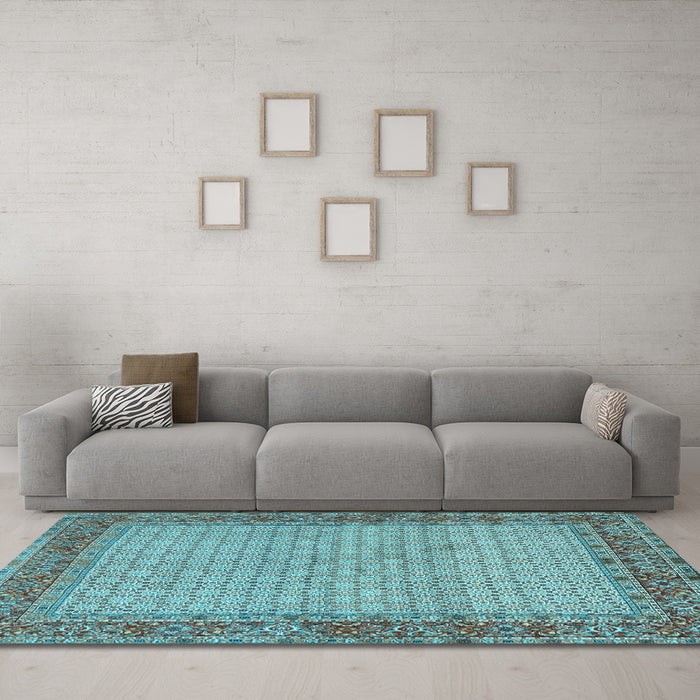 Machine Washable Persian Light Blue Traditional Rug in a Living Room, wshtr958lblu