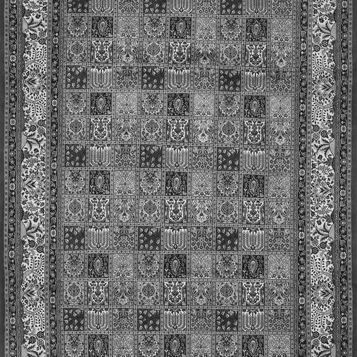 Serging Thickness of Machine Washable Persian Gray Traditional Rug, wshtr959gry