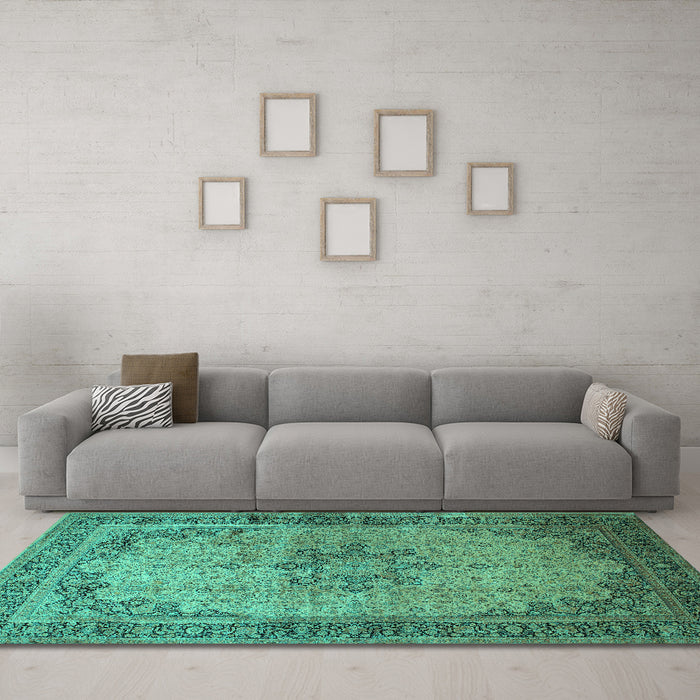 Machine Washable Persian Turquoise Traditional Area Rugs in a Living Room,, wshtr95turq