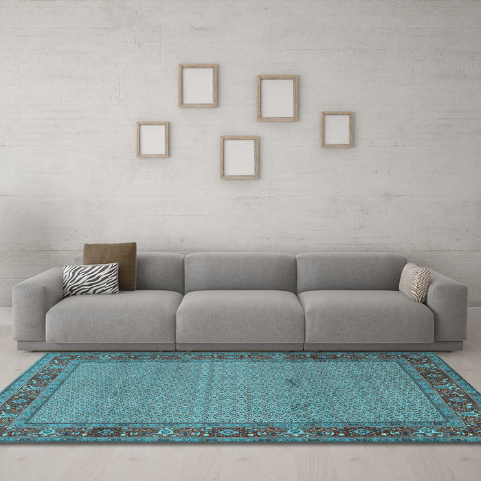 Machine Washable Persian Light Blue Traditional Rug in a Living Room, wshtr960lblu