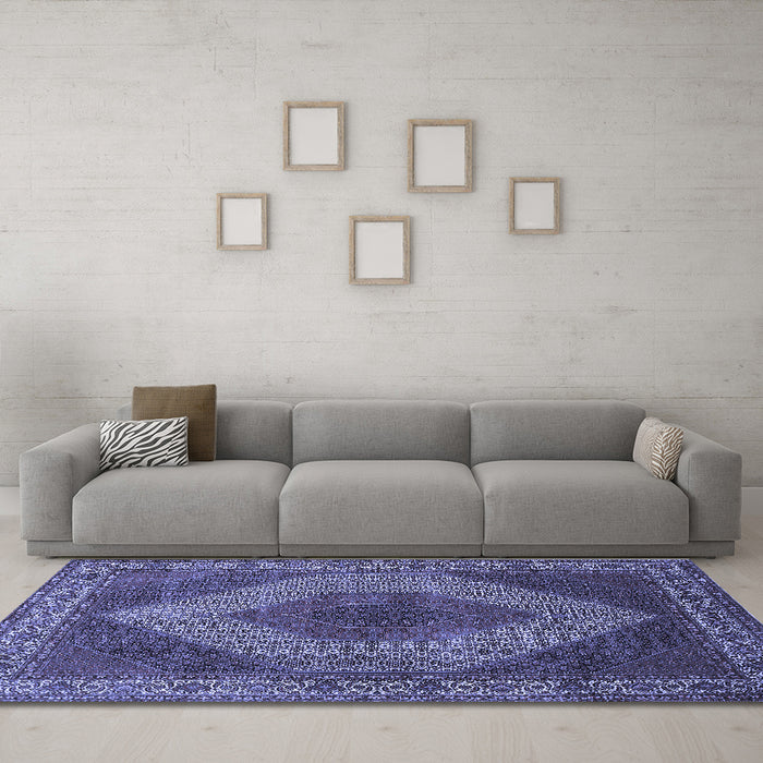 Machine Washable Persian Blue Traditional Rug in a Living Room, wshtr965blu