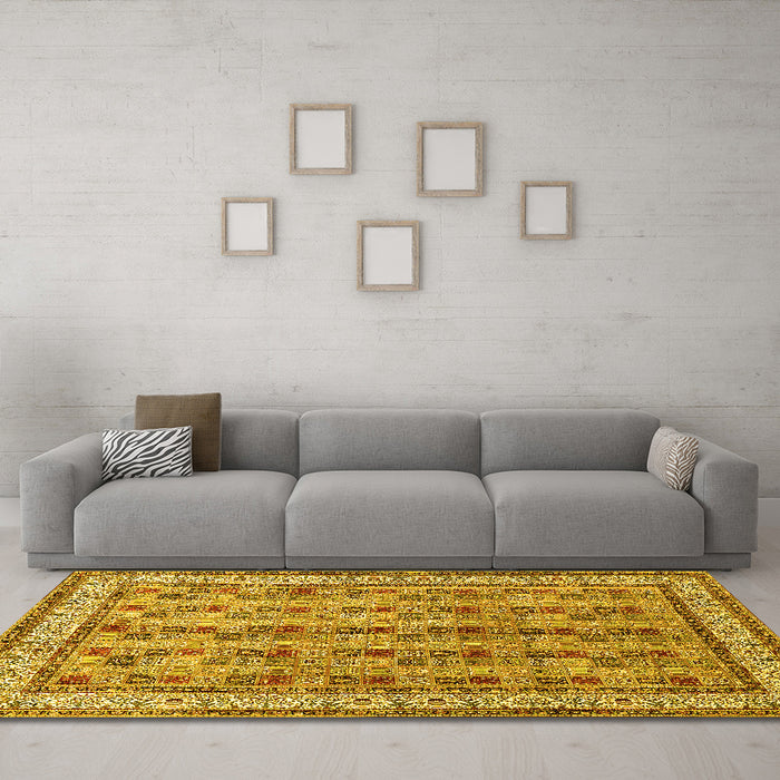 Machine Washable Persian Yellow Traditional Rug in a Living Room, wshtr969yw