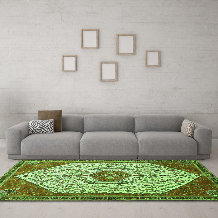 Machine Washable Persian Green Traditional Area Rugs in a Living Room,, wshtr971grn