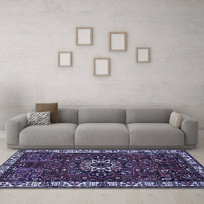 Machine Washable Persian Blue Traditional Rug in a Living Room, wshtr972blu