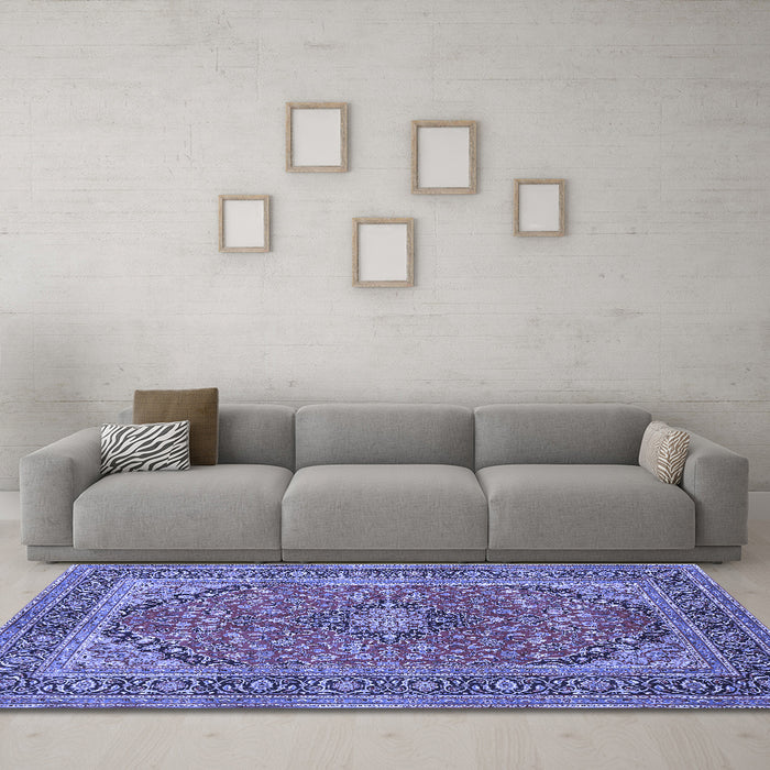 Machine Washable Persian Blue Traditional Rug in a Living Room, wshtr973blu