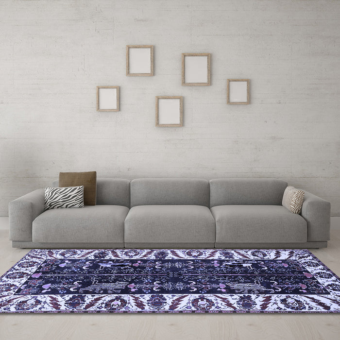 Machine Washable Persian Blue Traditional Rug in a Living Room, wshtr977blu