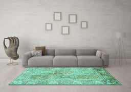 Machine Washable Persian Turquoise Traditional Area Rugs in a Living Room,, wshtr983turq