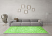 Machine Washable Persian Green Traditional Area Rugs in a Living Room,, wshtr984grn