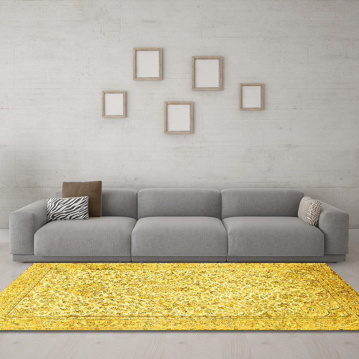 Machine Washable Persian Yellow Traditional Rug in a Living Room, wshtr984yw
