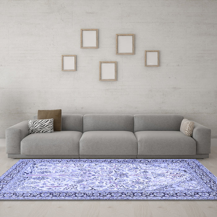Machine Washable Persian Blue Traditional Rug in a Living Room, wshtr985blu