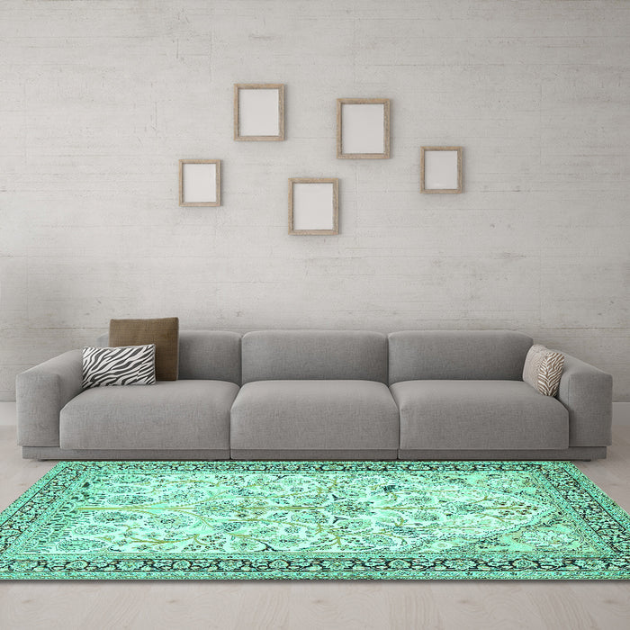 Machine Washable Persian Turquoise Traditional Area Rugs in a Living Room,, wshtr985turq