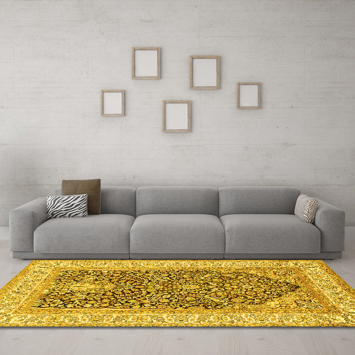 Machine Washable Animal Yellow Traditional Rug in a Living Room, wshtr987yw