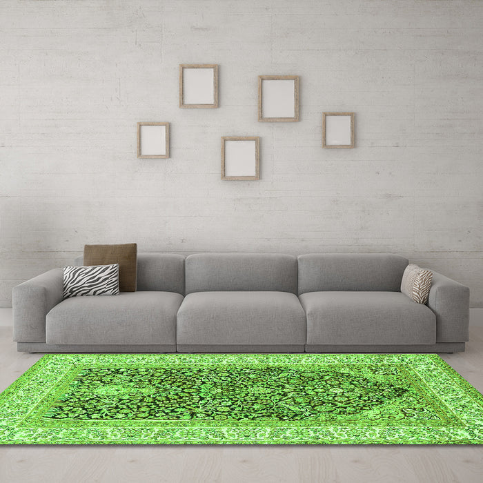 Machine Washable Animal Green Traditional Area Rugs in a Living Room,, wshtr987grn