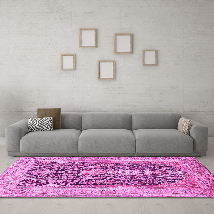 Machine Washable Animal Pink Traditional Rug in a Living Room, wshtr989pnk