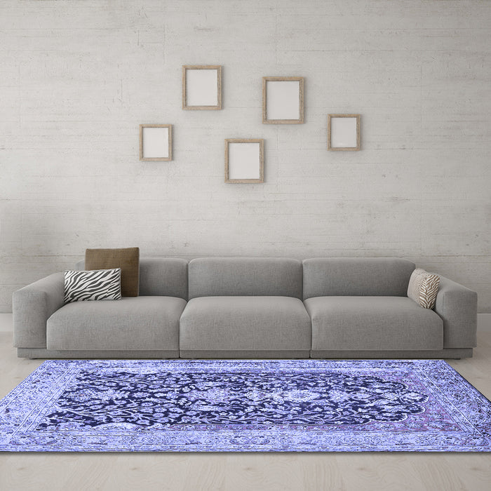 Machine Washable Animal Blue Traditional Rug in a Living Room, wshtr989blu