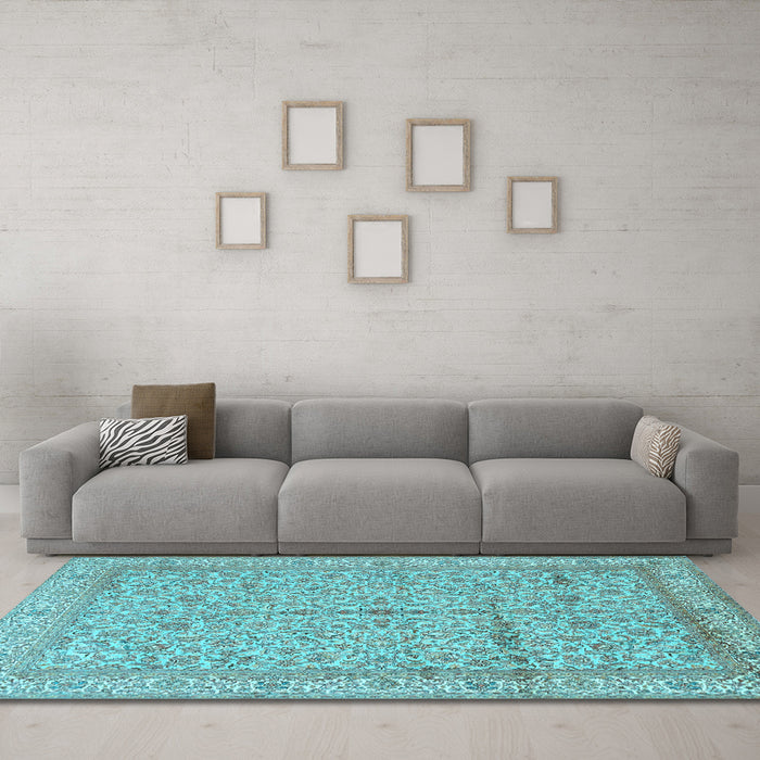 Machine Washable Persian Light Blue Traditional Rug in a Living Room, wshtr995lblu